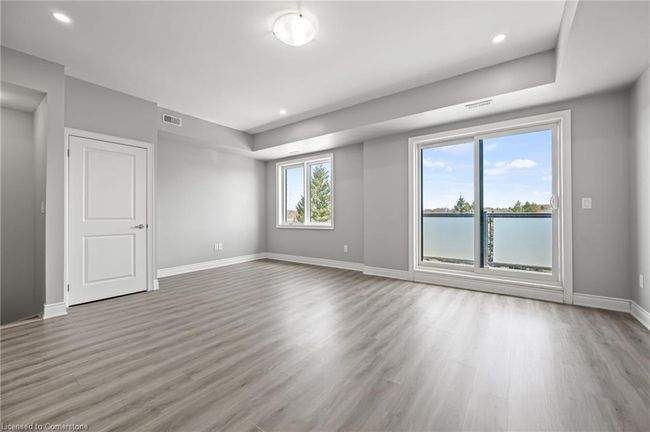 302 - 721 Franklin Blvd, House attached with 2 bedrooms, 2 bathrooms and 1 parking in Cambridge ON | Image 14