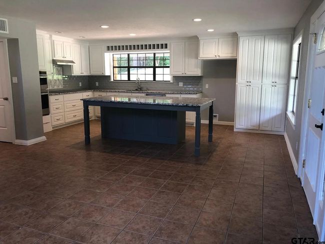 23235 County Road 121, House other with 3 bedrooms, 2 bathrooms and null parking in Bullard TX | Image 4