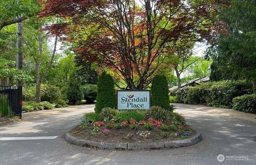 11911 Stendall Dr N, Seattle, WA, 98133-8333 | Card Image
