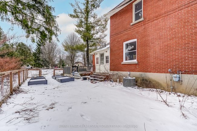 5309 County Rd 9, House other with 3 bedrooms, 1 bathrooms and 3 parking in New Lowell ON | Image 36