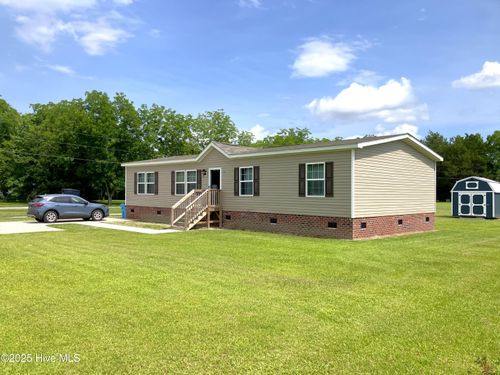 269 Batchelor Rd, Richlands, NC, 28574-5108 | Card Image