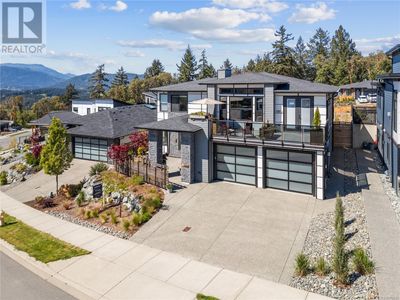 1206 Viewtop Rd, House other with 4 bedrooms, 4 bathrooms and 5 parking in North Cowichan BC | Image 1