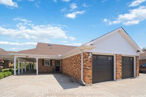 9-4117 Apple Blossom Lane, Lincoln, ON, L0R2C0 | Card Image