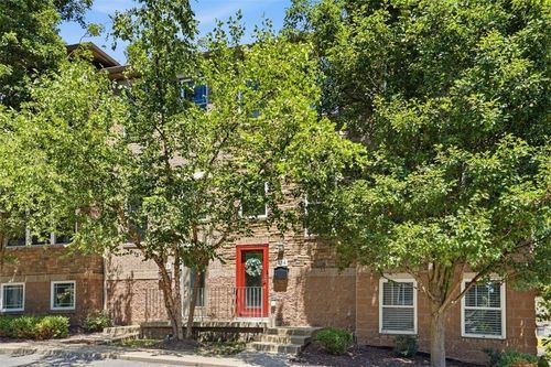 154 Sweetbriar Village Trl, Mt Washington, PA, 15211-1113 | Card Image