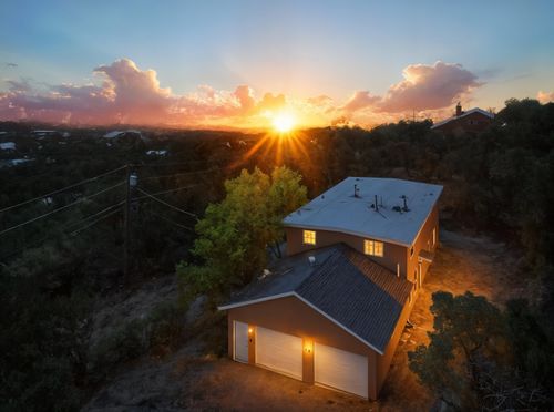 40 Mulberry Loop, Cedar Crest, NM, 87008-9439 | Card Image