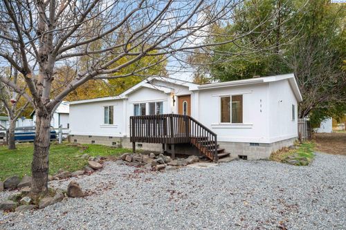 316 9th St, Benton City, WA, 99320-8827 | Card Image