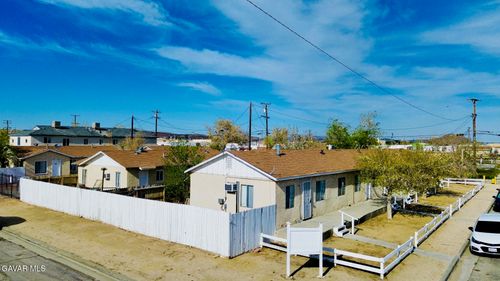 4-1839 Elm St, Rosamond, CA, 93560-6056 | Card Image