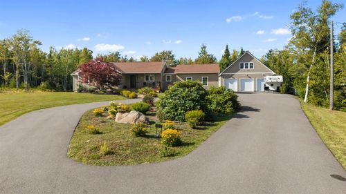 142 Pleasant Dr, Lyons Brook, NS, B0K1H0 | Card Image