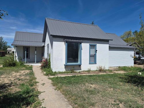 705 15th St, Wheatland, WY, 82201-2707 | Card Image