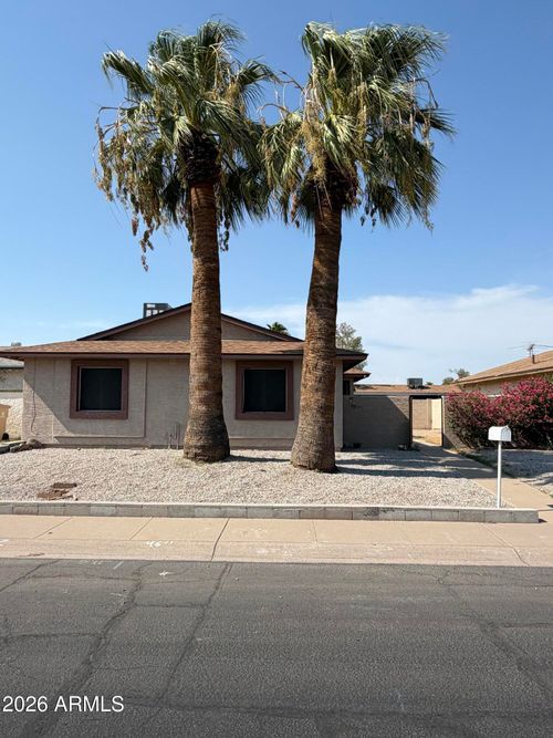5232 W Mauna Loa Ln, Glendale, AZ, 85306-3928 | Card Image