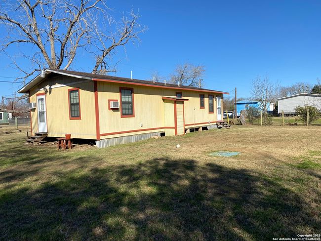 1506 Hough, House other with 3 bedrooms, 1 bathrooms and null parking in Adkins TX | Image 5