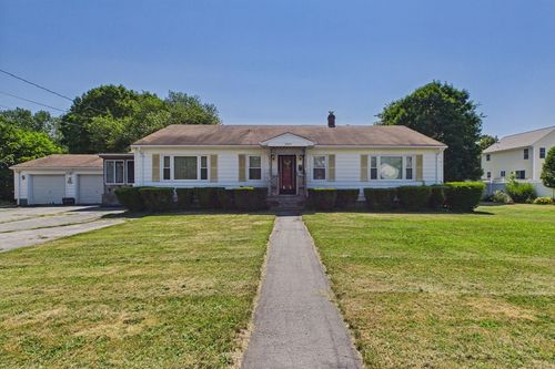 3979 Acushnet Ave, New Bedford, MA, 02745 | Card Image