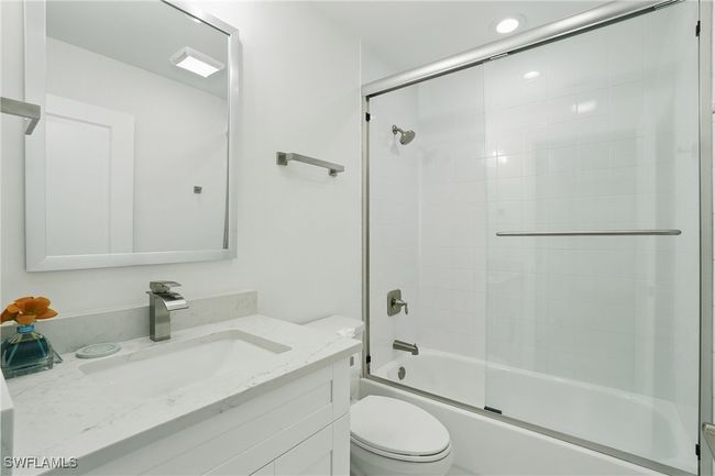 547 Serendipity Dr, Condo with 3 bedrooms, 2 bathrooms and null parking in NAPLES FL | Image 12