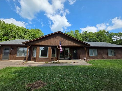 9170 County Rd E, Camden Point, MO, 64018-9124 | Card Image
