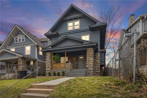 3928 Forest Ave, Kansas City, MO, 64110-1220 | Card Image