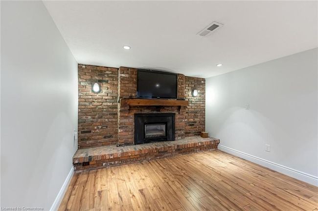 63 W 25 Th St, House other with 4 bedrooms, 1 bathrooms and 4 parking in Hamilton ON | Image 24