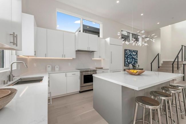 21 Highland Ave, House other with 4 bedrooms, 5 bathrooms and 1 parking in San Carlos CA | Image 5
