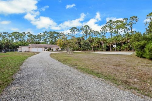 501 11th St Nw, Naples, FL, 34120-5024 | Card Image