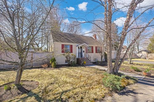 10 Parsons Ave, Waltham, MA, 02453-8422 | Card Image