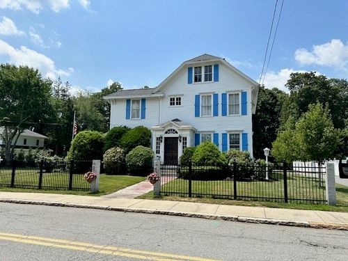 46 Capron St, Uxbridge, MA, 01569-1530 | Card Image