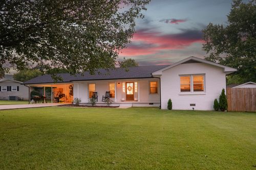 103 Rosewood Dr, Shelbyville, TN, 37160-2121 | Card Image