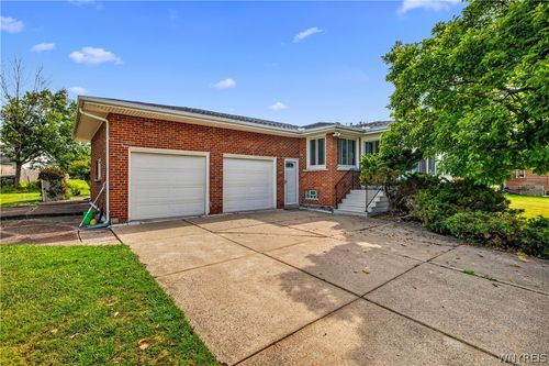 1608 Orchard Park Rd, West Seneca, NY, 14224-4648 | Card Image