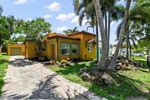 914 30th Ct, West Palm Beach, FL, 33407-5039 | Card Image