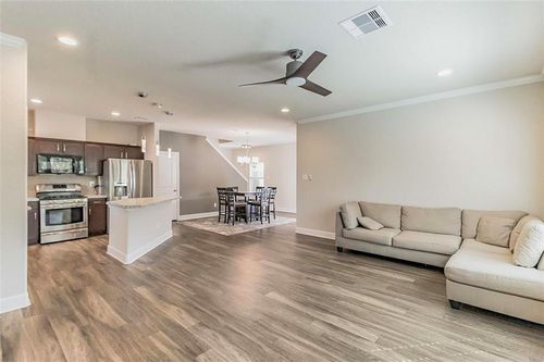 4339 Cetti St, Houston, TX, 77009-1483 | Card Image