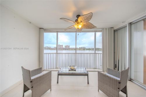 410-1-1660 Ne 191st St, Miami, FL, 33179-4100 | Card Image