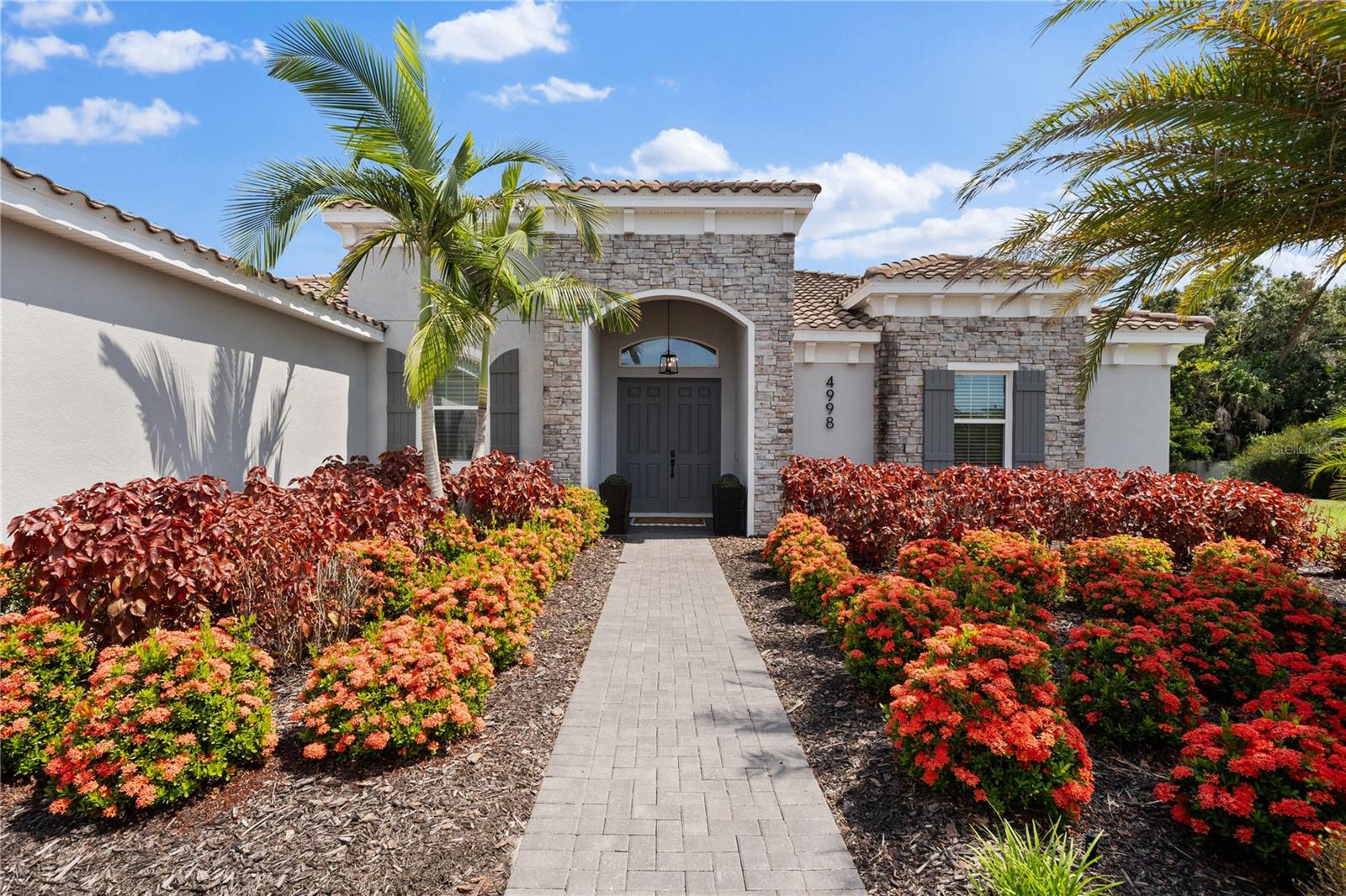 Antiquity Way, Sarasota, FL 34240