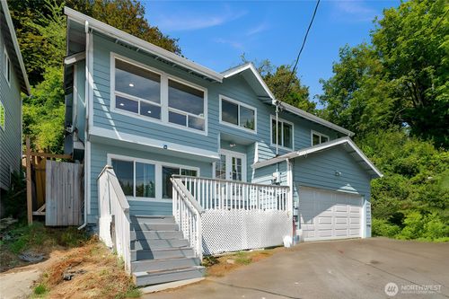 5039 31st Ave S, Seattle, WA, 98108-3055 | Card Image