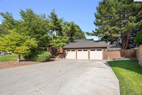2406 Greenbrook Blvd, Richland, WA, 99352-9607 | Card Image