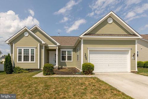 209 Bridgewater Dr, STEPHENS CITY, VA, 22655-3261 | Card Image