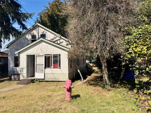 1600 17th Ave, Campbell River, BC, V9W4L4 | Card Image