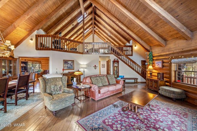 Living & Dining Areas | Image 11