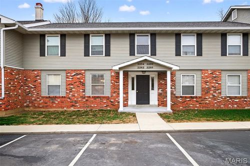 2282 Highland Hill Dr, Saint Peters, MO, 63376-2678 | Card Image