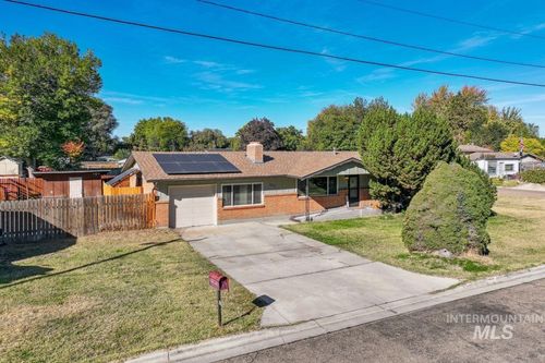 1511 N Indiana Ave, Caldwell, ID, 83605-2204 | Card Image