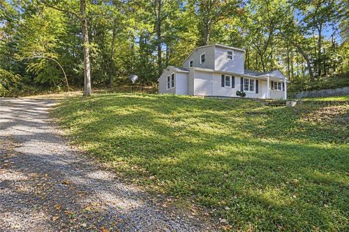 15 Pawtucket Ave, Chepachet, RI, 02814-4412 | Card Image