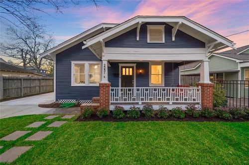 2231 Singleton St, Houston, TX, 77008-4456 | Card Image