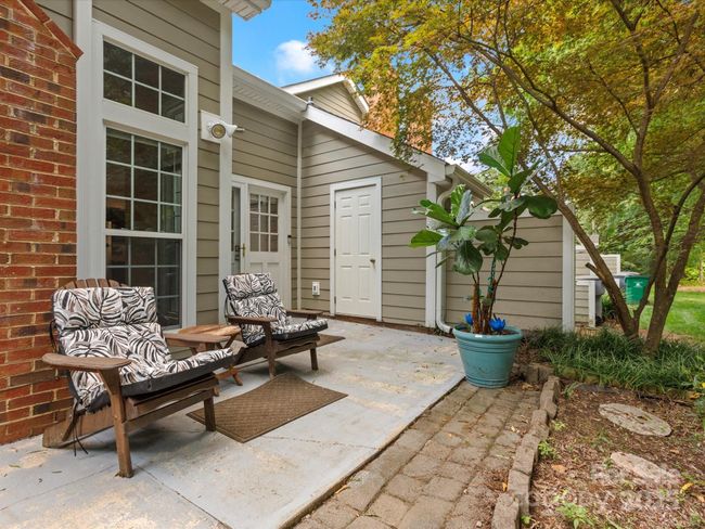 9473 Kings Falls Dr, Condo with 2 bedrooms, 2 bathrooms and null parking in Charlotte NC | Image 27
