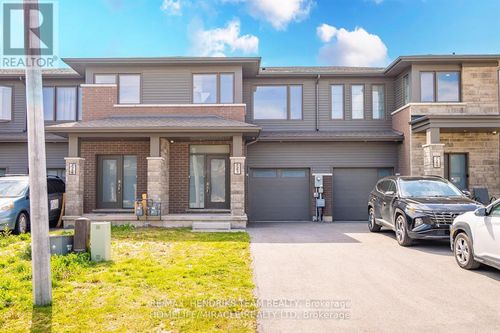 7353 Marvel Dr, Niagara Falls, ON, L2H3V5 | Card Image