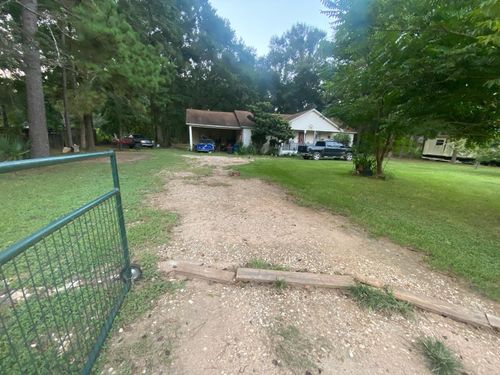 271 Roy Hall Dr, Cleveland, TX, 77328-9337 | Card Image