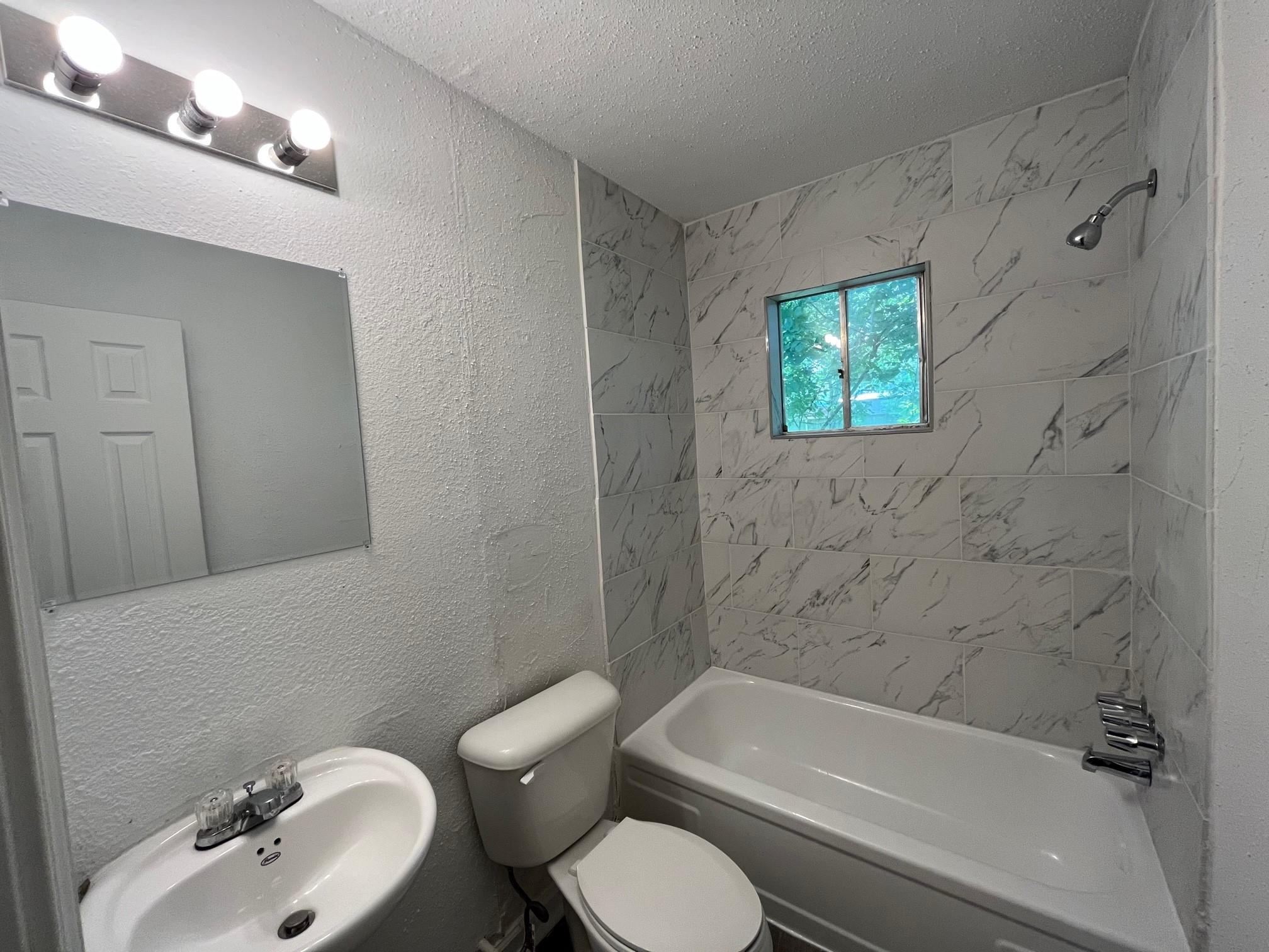 Residential Lease in Pasadena 5