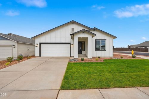 77-4098 Sw Pumice Ave, Redmond, OR, 97756 | Card Image