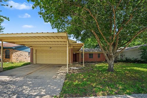 6641 Fair Meadows Dr, Watauga, TX, 76148-1804 | Card Image
