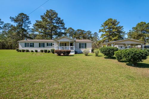37 Whispering Pines Ln, Quincy, FL, 32351-5166 | Card Image