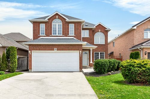 39 Distin Dr, Hamilton, ON, L9A5K4 | Card Image