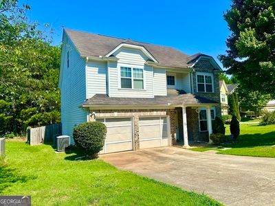 4279 Savannah Drive, House other with 6 bedrooms, 3 bathrooms and null parking in Atlanta GA | Image 2