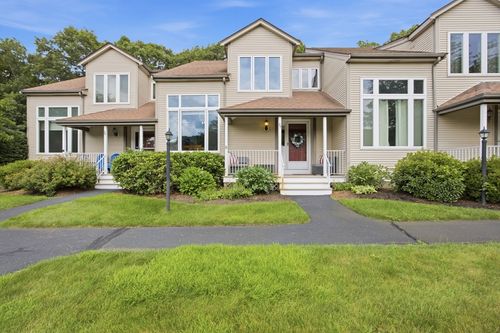 77-77 Willow Pond Dr, Rockland, MA, 02370-2676 | Card Image