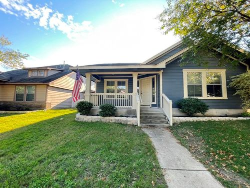 733 Hogan, Kyle, TX, 78640-5784 | Card Image